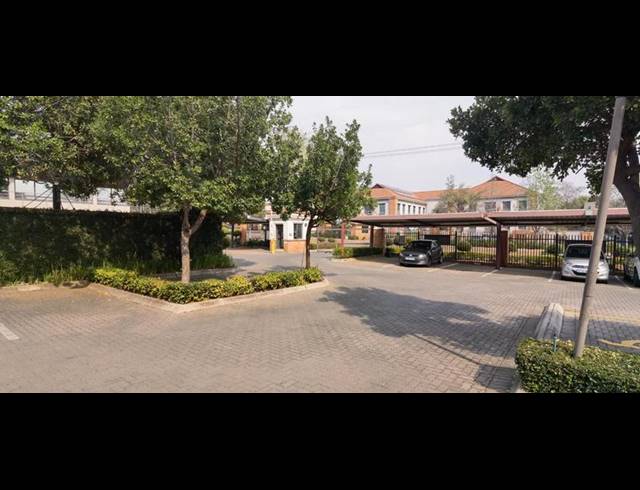 BUSINESS PROPERTY TO RENT IN ASHLEA GARDENS